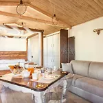 L'agrifoglio Di Residenza Di Campagna 4*