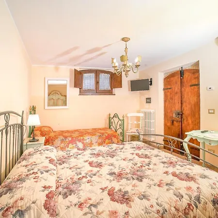 Panzió L'agrifoglio Di Residenza Di Campagna