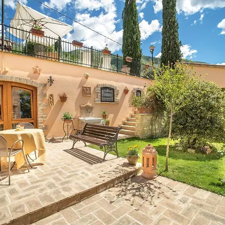 L'agrifoglio Di Residenza Di Campagna 4*