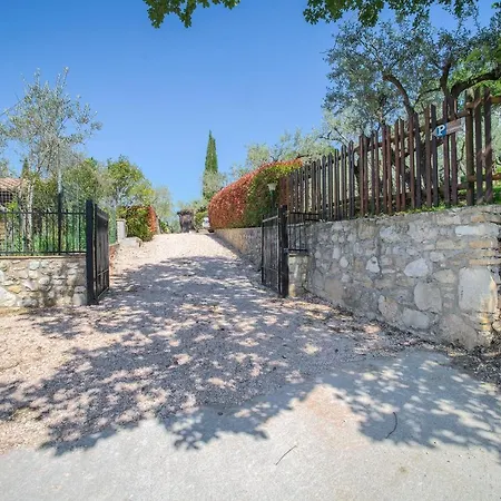 Bed & Breakfast L'agrifoglio Di Residenza Di Campagna Assisi
