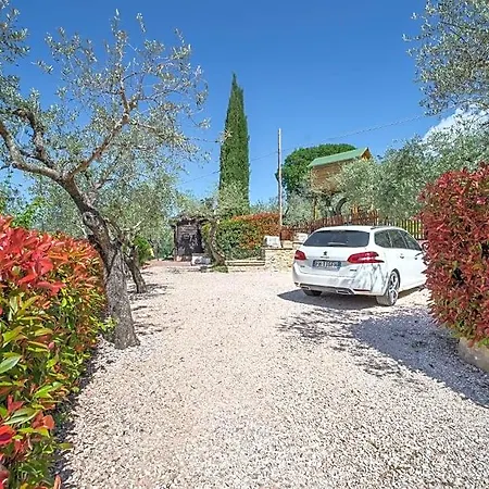 Oda ve Kahvaltı L'agrifoglio Di Residenza Di Campagna Assisi