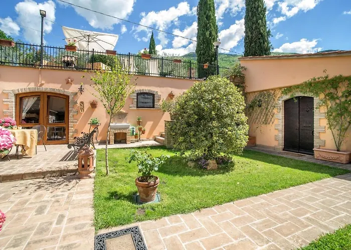 Bed & Breakfast L'agrifoglio Di Residenza Di Campagna 4*